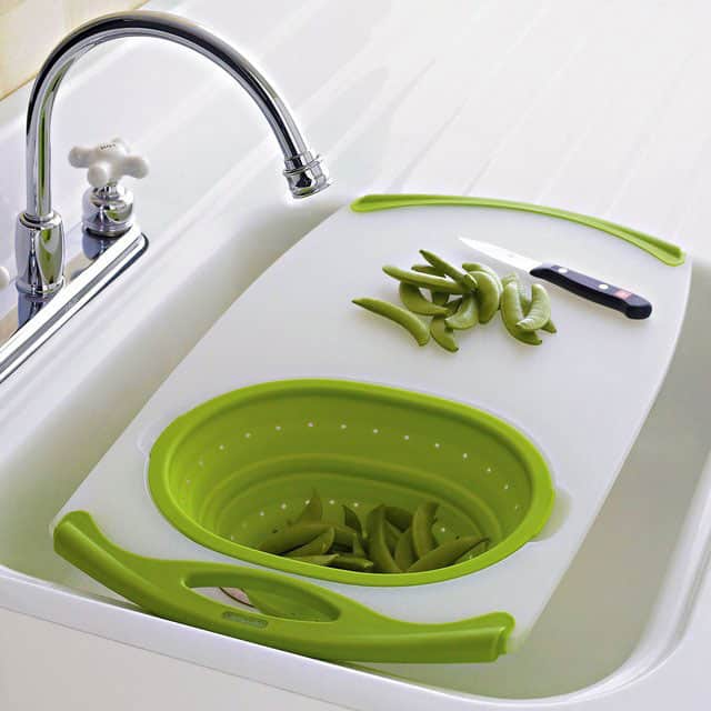 non slip over the sink cutting board with integrated colander