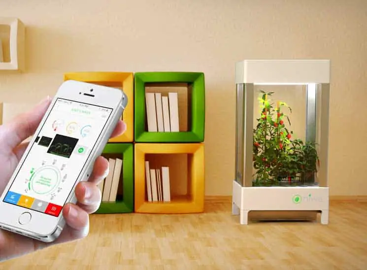 Niwa smartphone controlled hydroponics system
