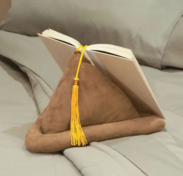 Book-Pillow-Holder