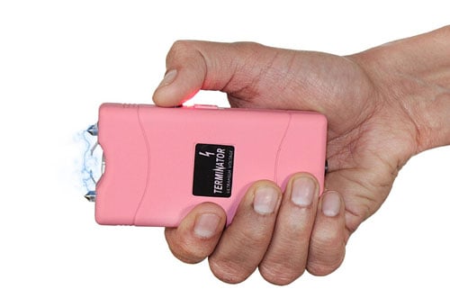 Stun-Gun-with-Flashlight